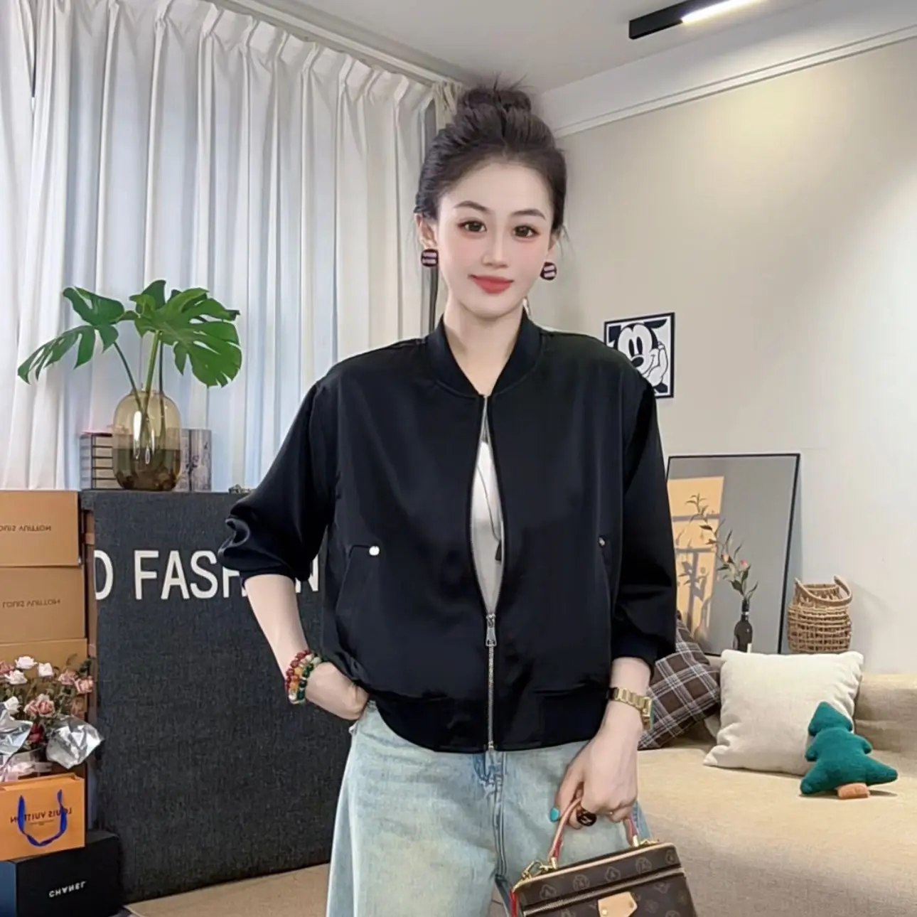 

New Casual Coat Female 2026Spring Summer Baseball Uniform Jacket Women's Fashion Zipper Outerwear Design Sense Short Outcoat Top