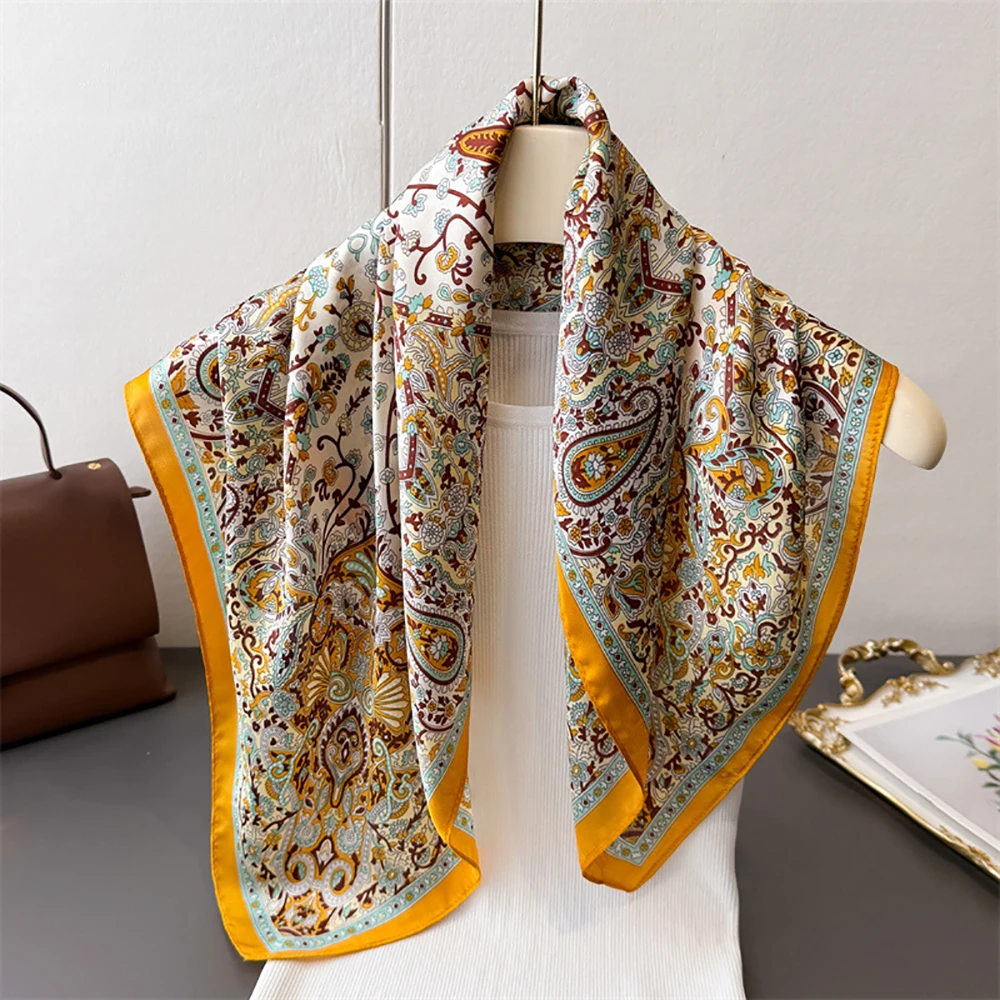 Neue Vintage Paisley Print Schal Quadrat Schal für Frauen Weiche Satin Halstuch Weibliche Haar Bands Band Stirnband Bandana