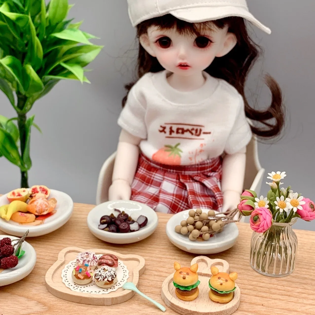 Dollhouse Accessories Mini Wooden Tray Nine Grid Tray Simulation Mini Dessert House Donut Shelver Dessert Cabinet Mini Kitchen