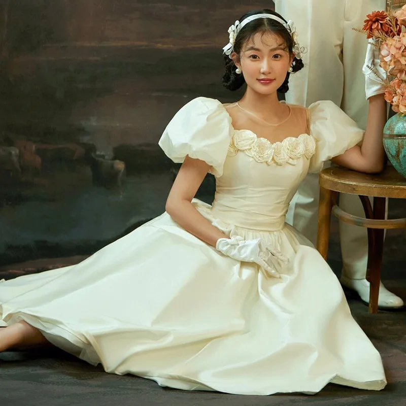

Vintage Travel Photography Light Wedding Dress New French Style High-end Princess Dress Puff Sleeve Floral Gown