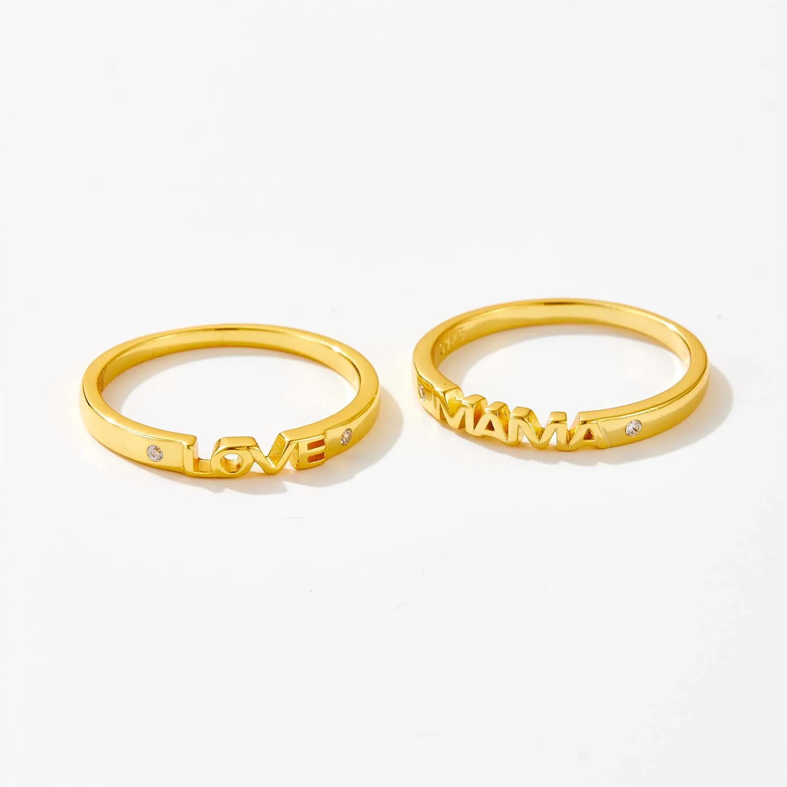 

Женское кольцо из серебра 925 пробы, с фианитом