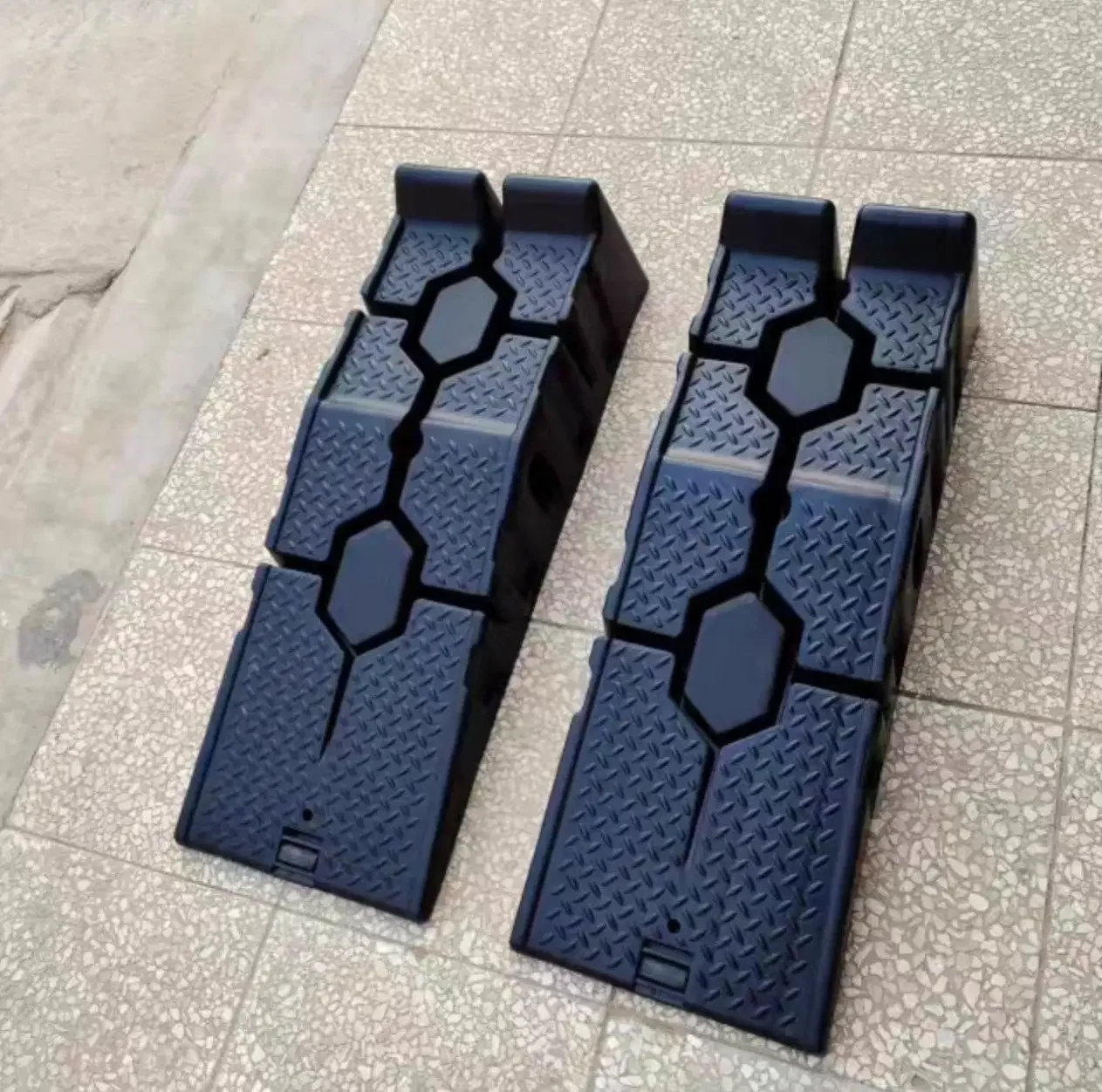 

Car Car Maintenance Raising Bracket Change Oil Ramp Maintenance Plastic Maintenance Tools Ramp Ladder