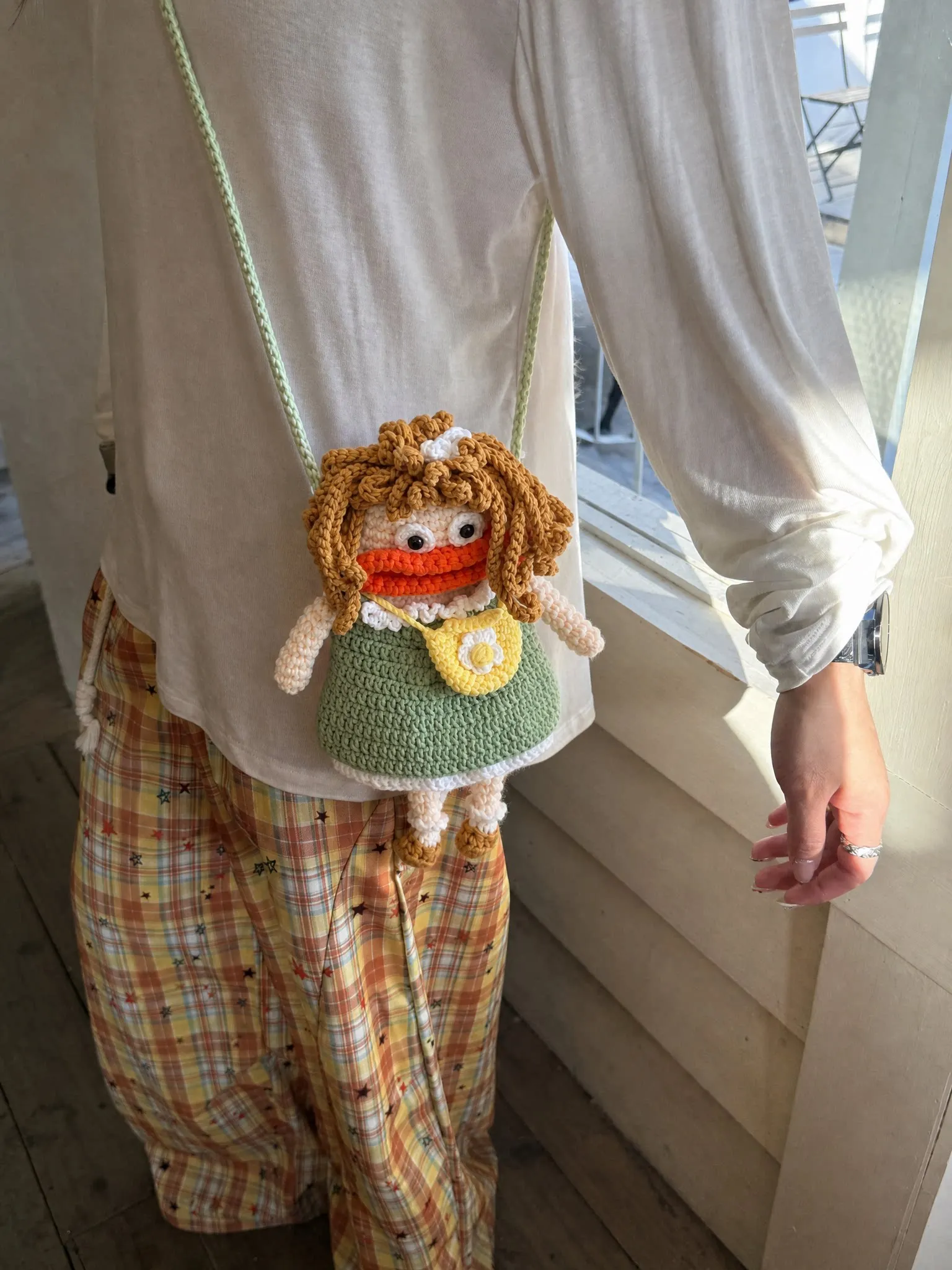 Cartoon Cute Big Mouth Girl Crossbody Bag Funny Yarn Weaving Small Bag Creative Doll Phone Bag Women's Shoulder Bag 2026 New