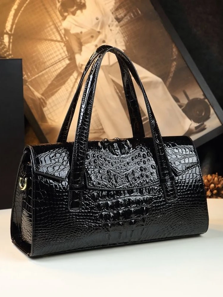 2026 New Crocodile Pattern Simple Fashion Shoulder Bag Genuine Leather Crossbody Bag for Middle-Aged Women Elegant Sensation