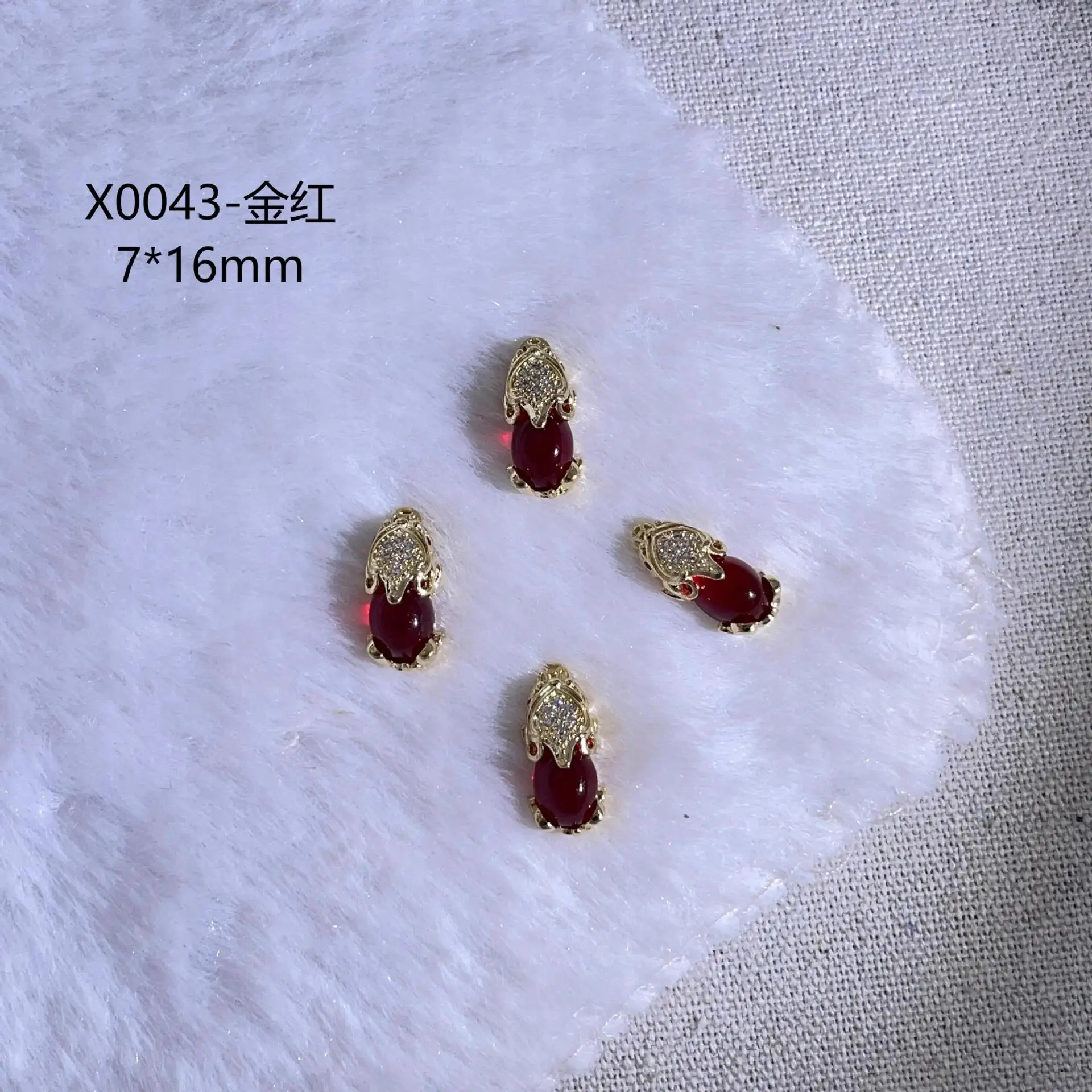 4 Pcs Kaniu 황금 두꺼비 네일 액세서리 3D 금속 지르콘 네일 라인스톤 장식 네일 액세서리 창의적인 재료