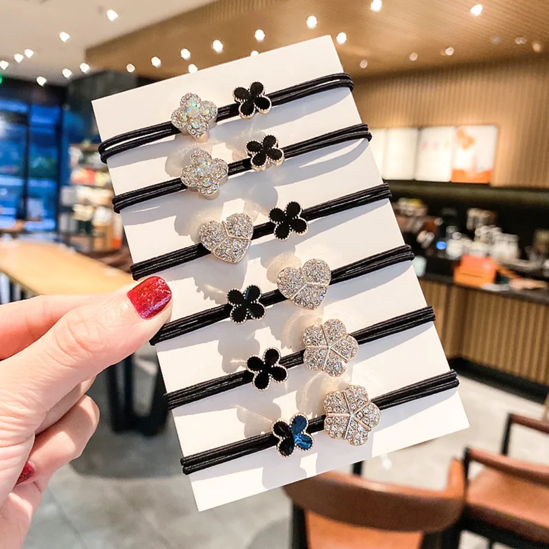 

5PCS.Korean-Style Sparkling Crystal Heart & Clover Hair Ties:Minimalist Elegant Hair Bands for Women—Chic Accessories!