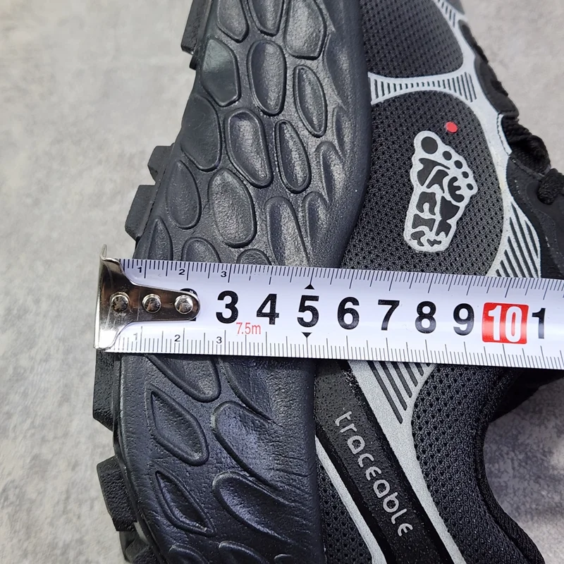 

2025 Summer Lightweight High Quality New Fashion Sneakers Running Shoes Men's Shoes Breathable and Comfortable