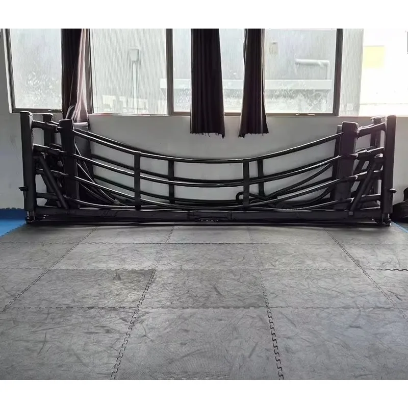 Foldable boxing ring: saves training space, easy to store and move, quick to assemble