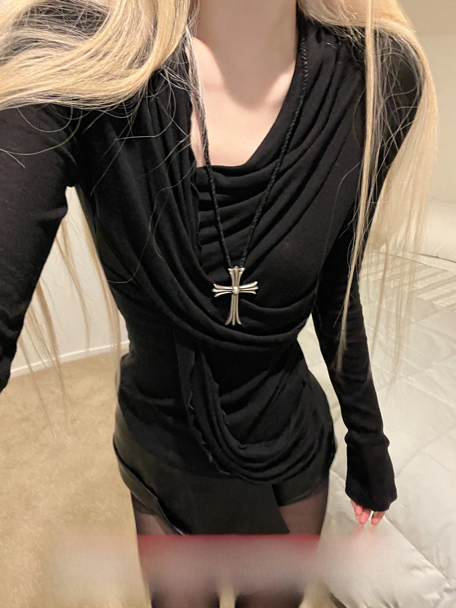 Black Shadow Pioneer Decomposition Long Sleeve Slim Fit Base Shirt Rase Le Sol Casual Style Women's T-shirt Regular Length