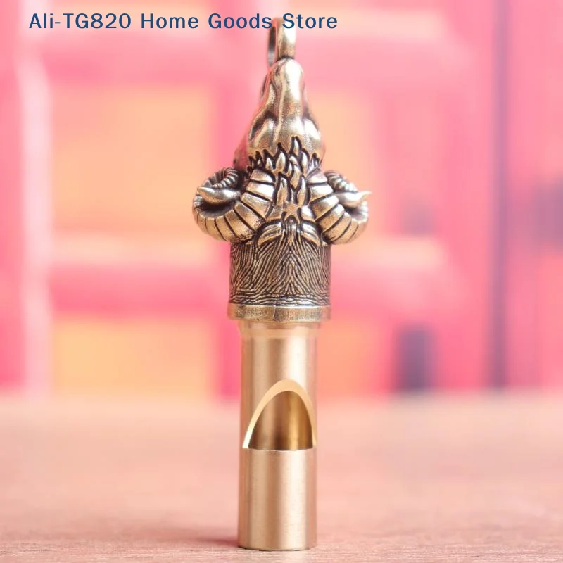 [TG820]Sheep Head Brass Whistle Vintage Outdoor Survival Emergency Keychain Pendant Retro Pendant Camping Help Whistle