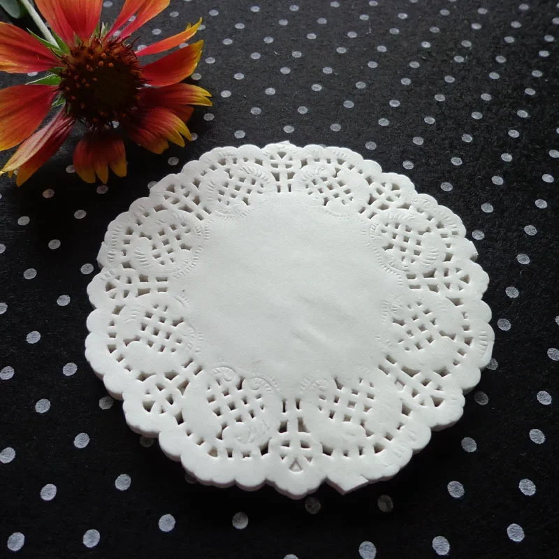 100pcs/lot Many Sizes White Round Baking Paper Food Grade Lace Paper for Party Decoration Placemat Paper Cushion Cake Decoration