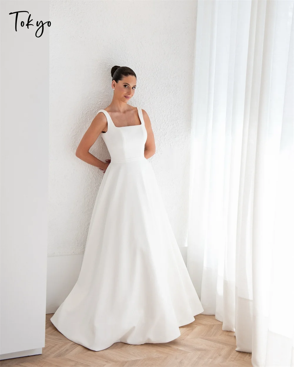 

Токио индивидуальные белые свадебные платья с квадратным воротником, элегантное свадебное платье без рукавов с открытой спиной, свадебное платье трапециевидной формы со шлейфом