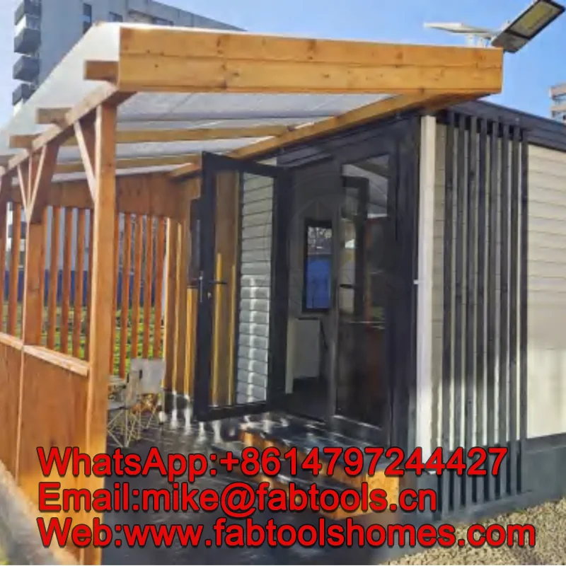 Factory Suppliers Luxury casas prefabricadas modular flat pack living tiny prefabricated prefab container house for sale