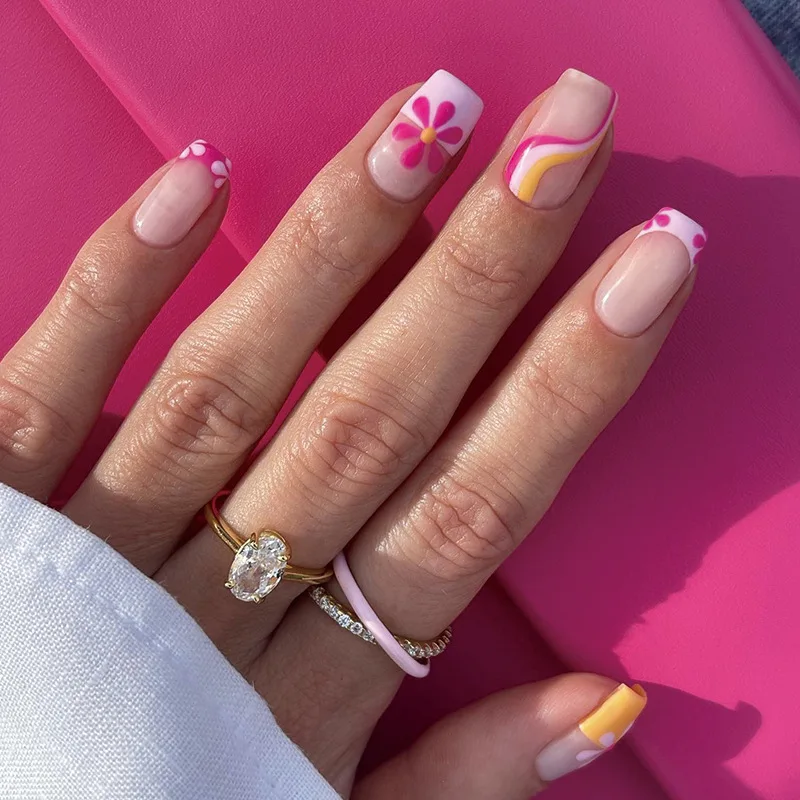 

24Pcs rectangular False Nail Pink yellow border French small flower wave Wearable Manicure Press ON Nails Solid