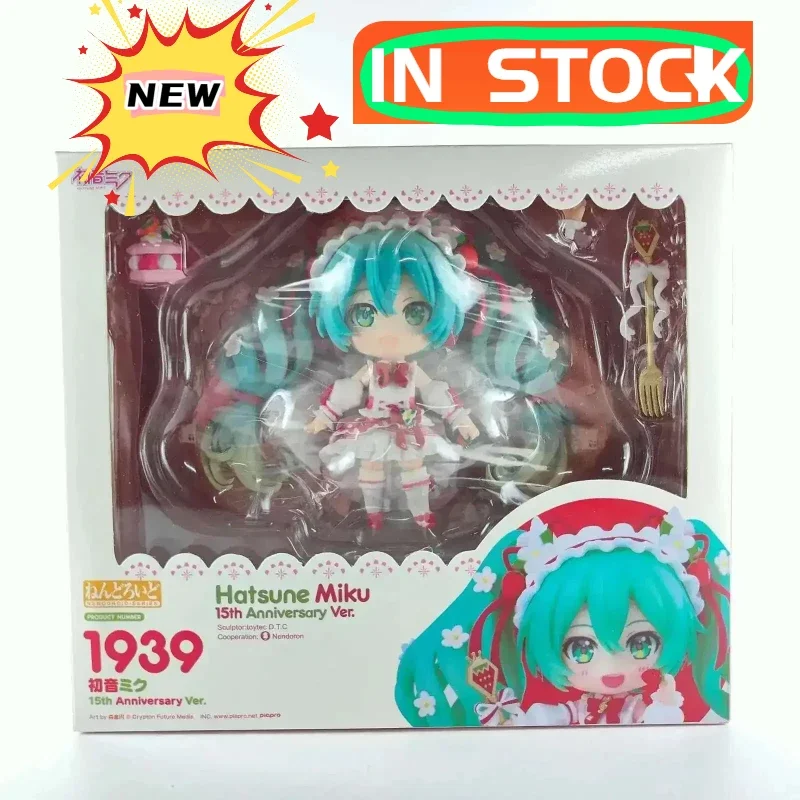 

IN STOCK #1939 Hatsune Miku Anime Figure 15th Anniversary Strawberry Miku Action Figure Collection Model Doll Toys Gift