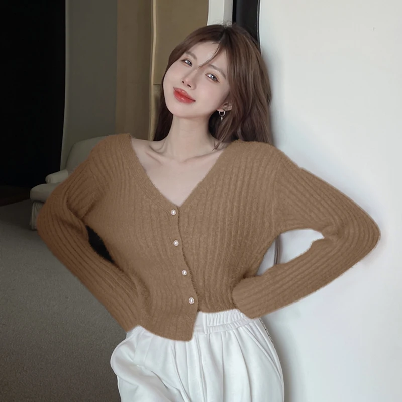 Solid color Imitation Mink Fur Temperament Knitted V-neck Short Style Pearl Buckle Women's Cardigan Top