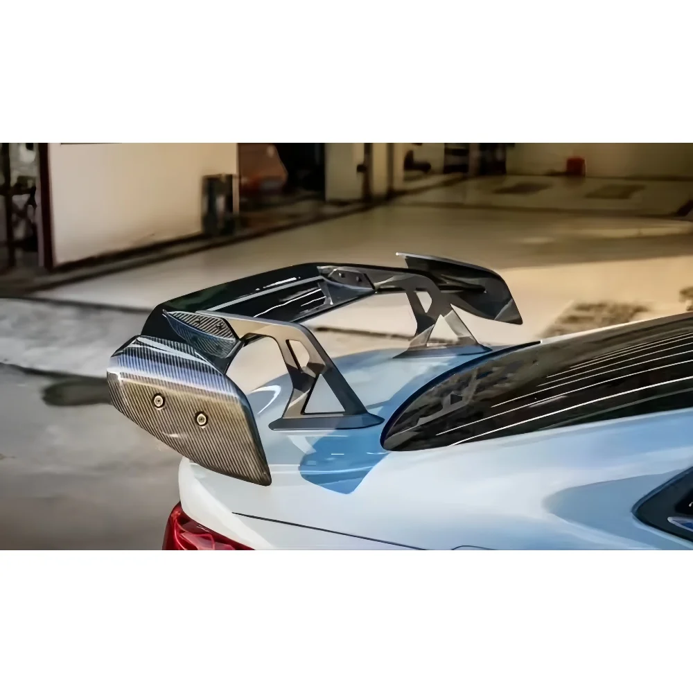 أجنحة سبويلر خلفية من ألياف الكربون الجافة على شكل حرف A مناسبة لترقيات مكون الجسم 21-25 BMW M2 M3 M4