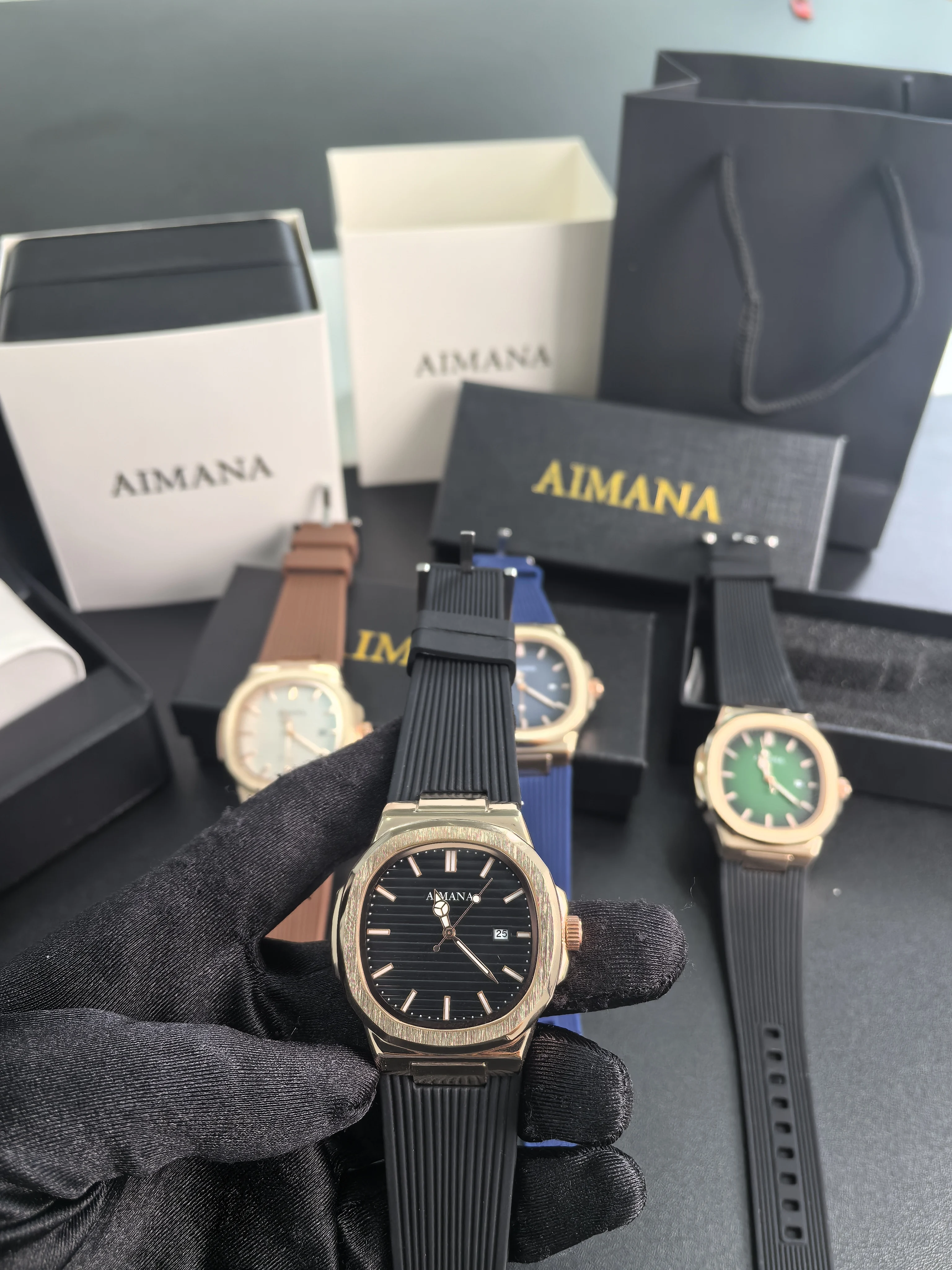 ساعة ذهبية وردية للجنسين بسوار سيليكون ساعة عصرية للرجال والنساء