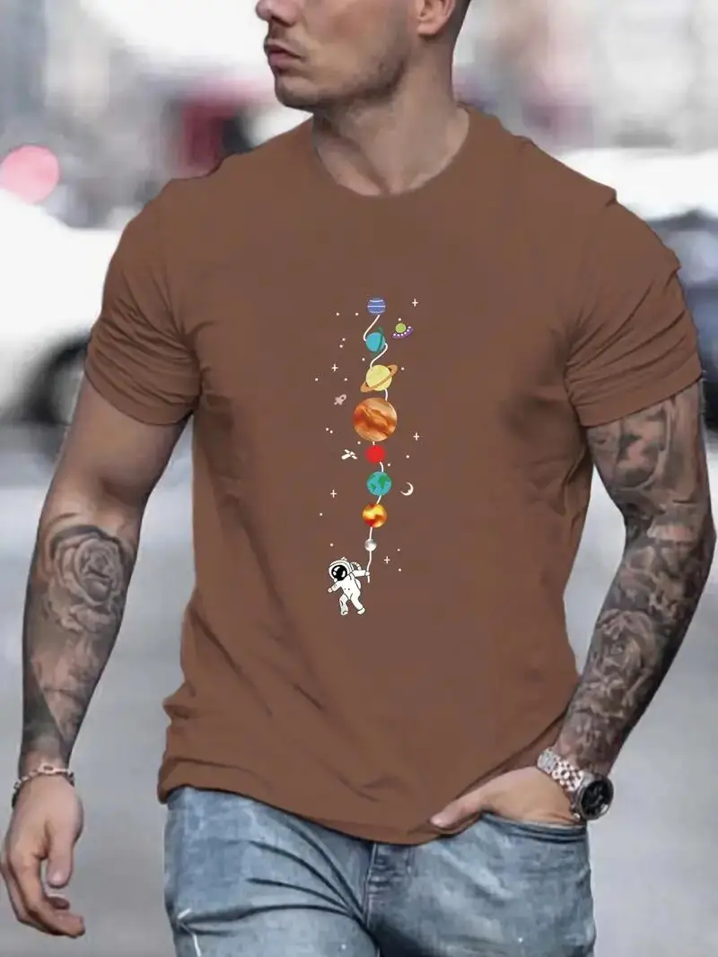 Men\'s Casual Sports Loose T-Shirts Solar System Planet Astronaut Graphic Round Neck Short Sleeve Tees Top Summer Clothes Model