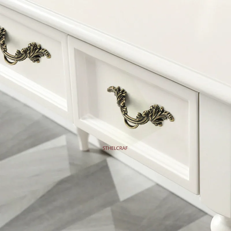 2Pcs European-style Kitchen Drawer Handles Home Wardrobe Door Handles with Screw Vintage Zinc Alloy Handles for Furniture