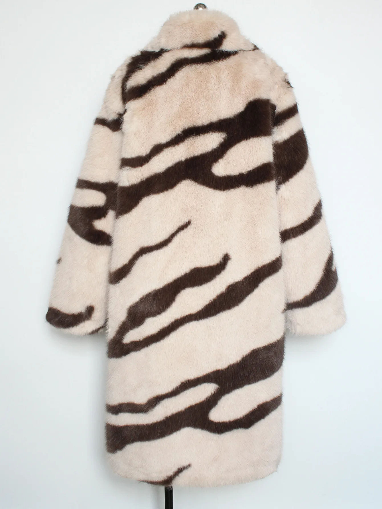 Women's Zebra Pattern Color Imitation Fur Coat Warm Flip Collar Design Autumn Winter High Street Fashion Warmth