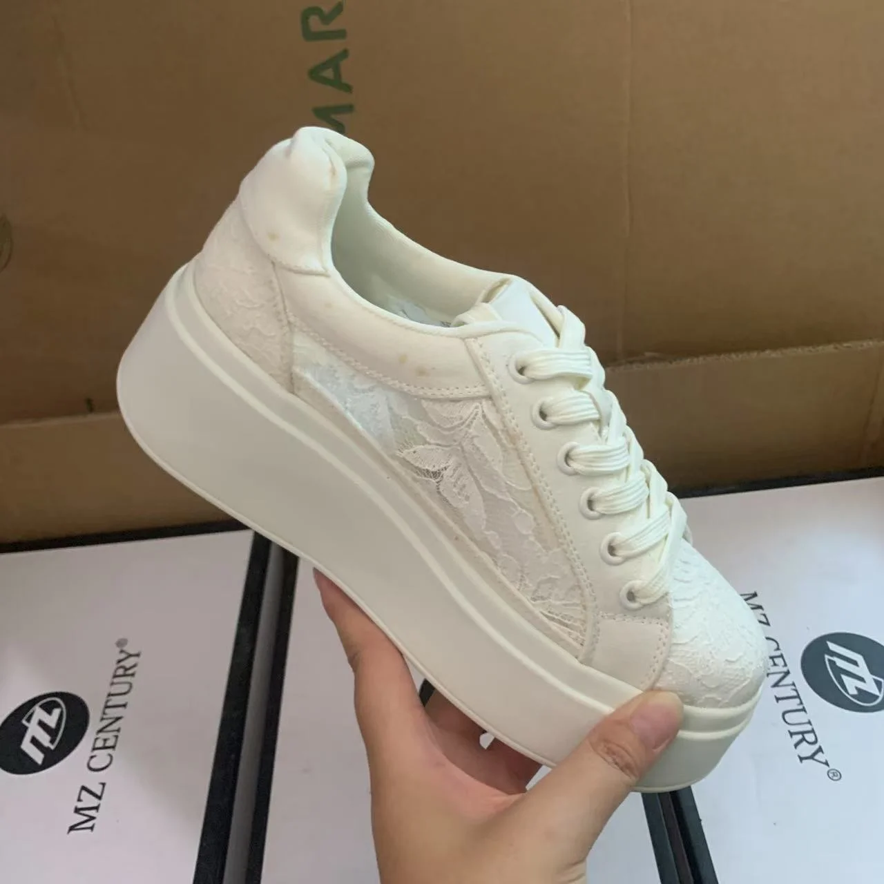 Корейская обувь, повседневные женские кроссовки, корзина на танкетке, 2026, сабо на платформе, универсальные спортивные кроссовки Modis, модные Incr