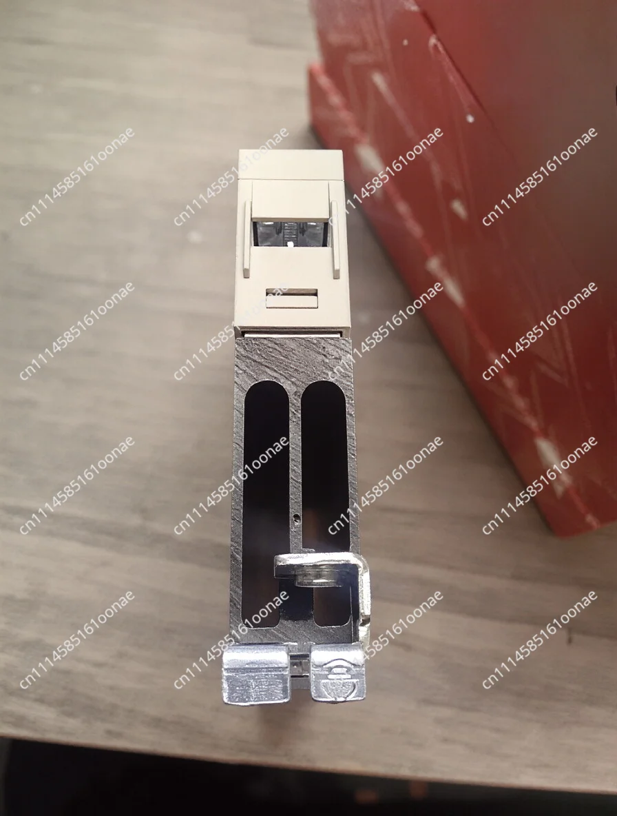 RGC1A60D15KGU ultra-thin solid-state relay contactor 15A