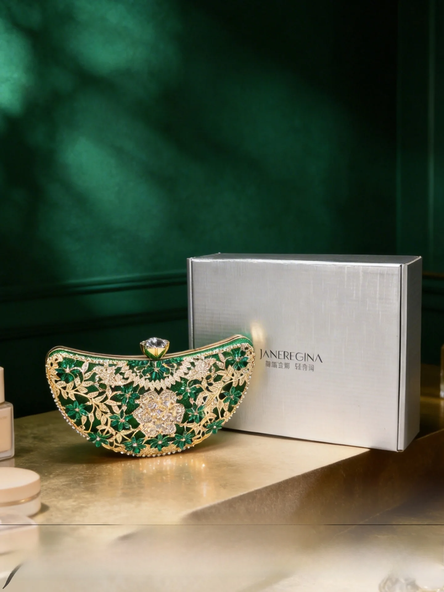 Elegant Diamond Embedded Moon-Shaped Handbag for Evening Dresses Decorations Luxury Clutch Bag for Qipao Offertory Bag