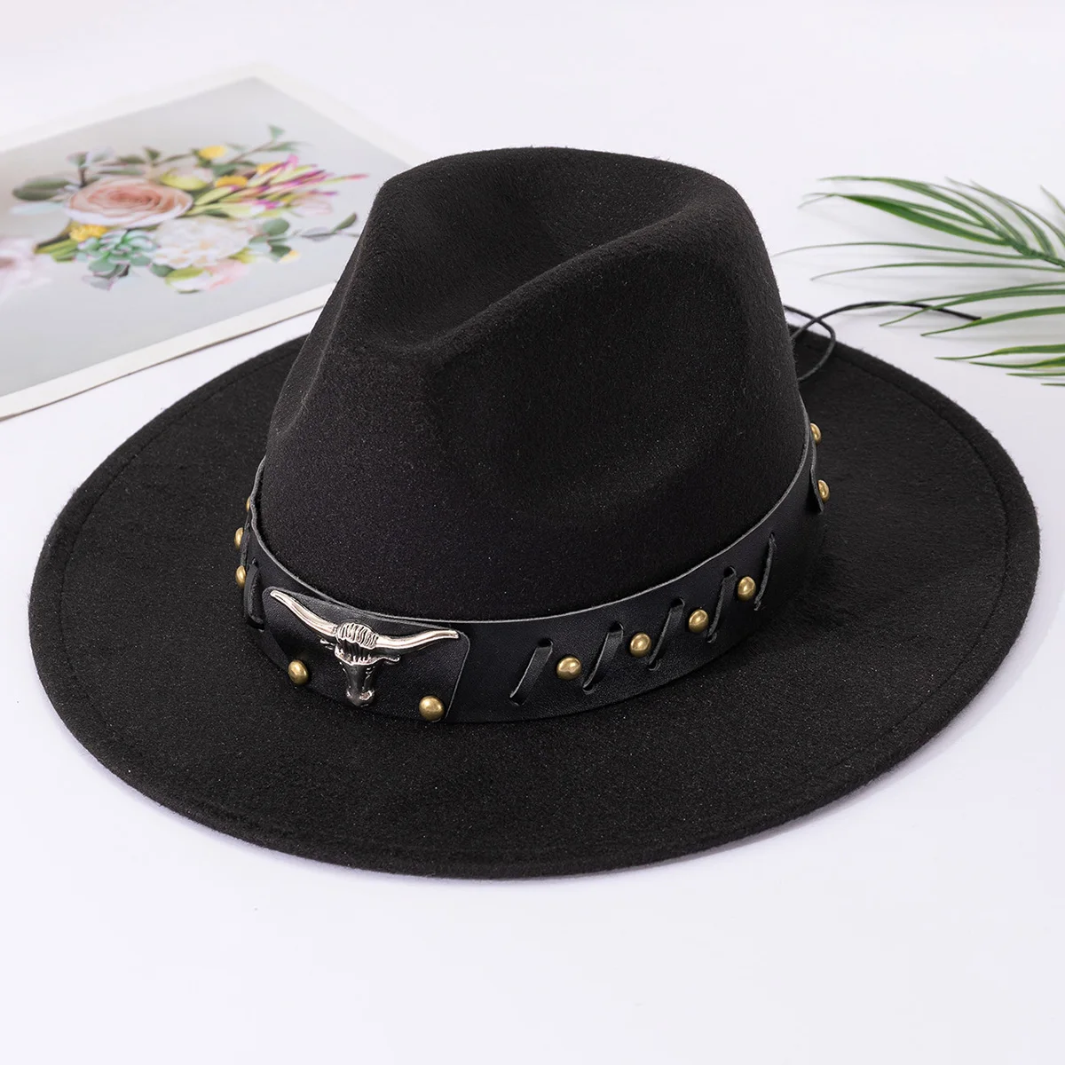 European and American style woolen cloth flat brimmed jazz hat for men and women lovers national style hat visor hat cowhead bel