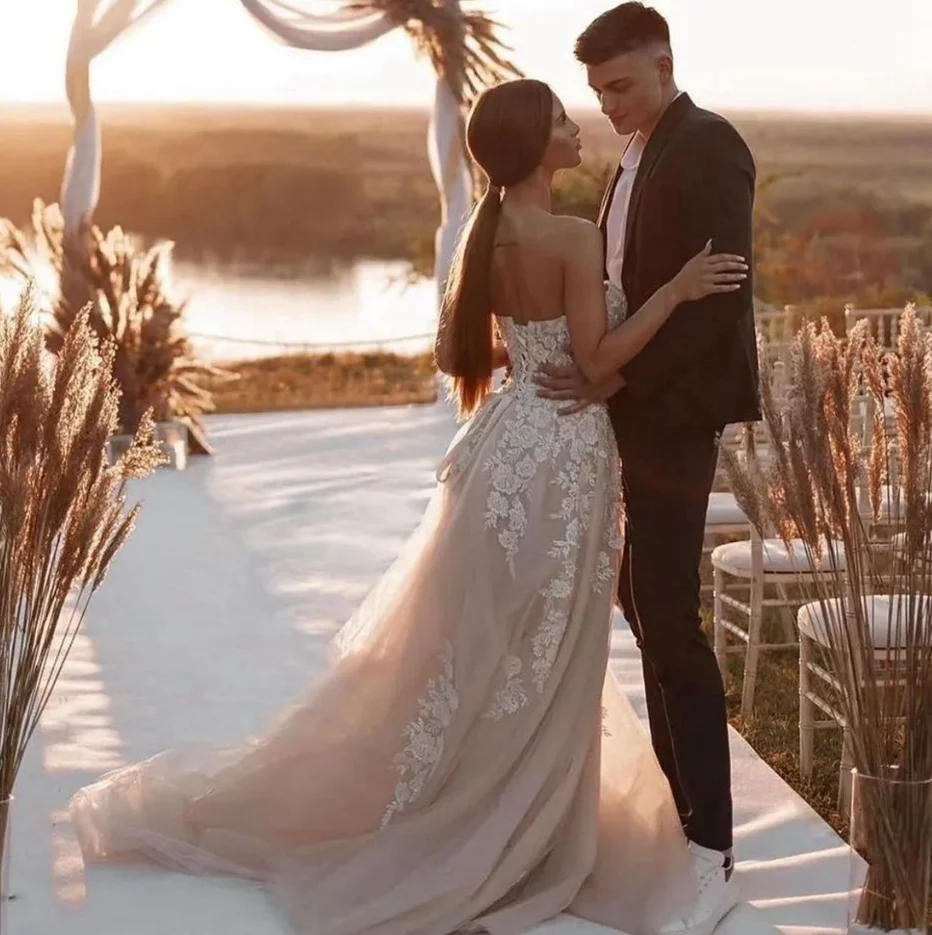 شاطئ بوهو فستان الزفاف للعروس حبيبته العنق المتدرج تول زي العرائس مثير عالية سبليت مطرز الدانتيل للزواج ل Af