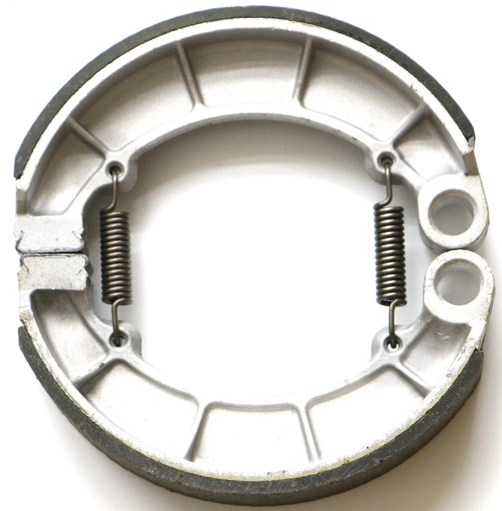 لهوندا CB750 CB 750 K0-K6 أربعة 1970 - 1976 الخلفية الفرامل وسادة طبل مجموعة الأحذية 1975 1974 1973 1972 1971 70 75 74 73 72 71 76