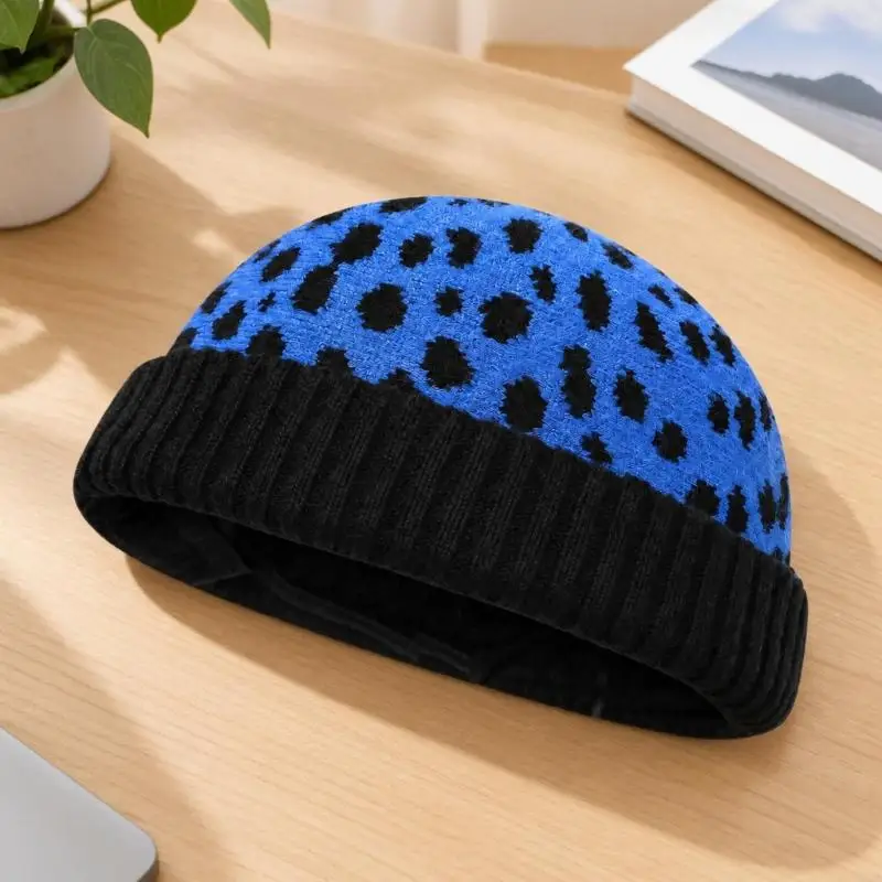 Patterned Winter Hat That Folds for Storage Between Daily Outings 6XDA