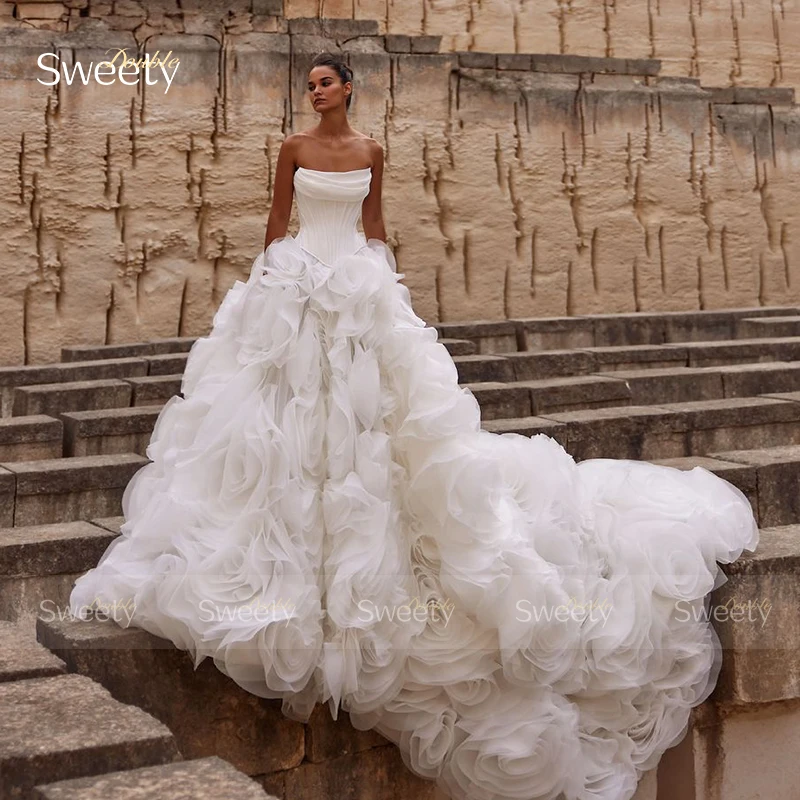 Romantic Wedding Dress Organza With Embroidery Ruffled Organza With Ball Gown Sleeveless Strapless Customized Bridedress Lace Up image 6