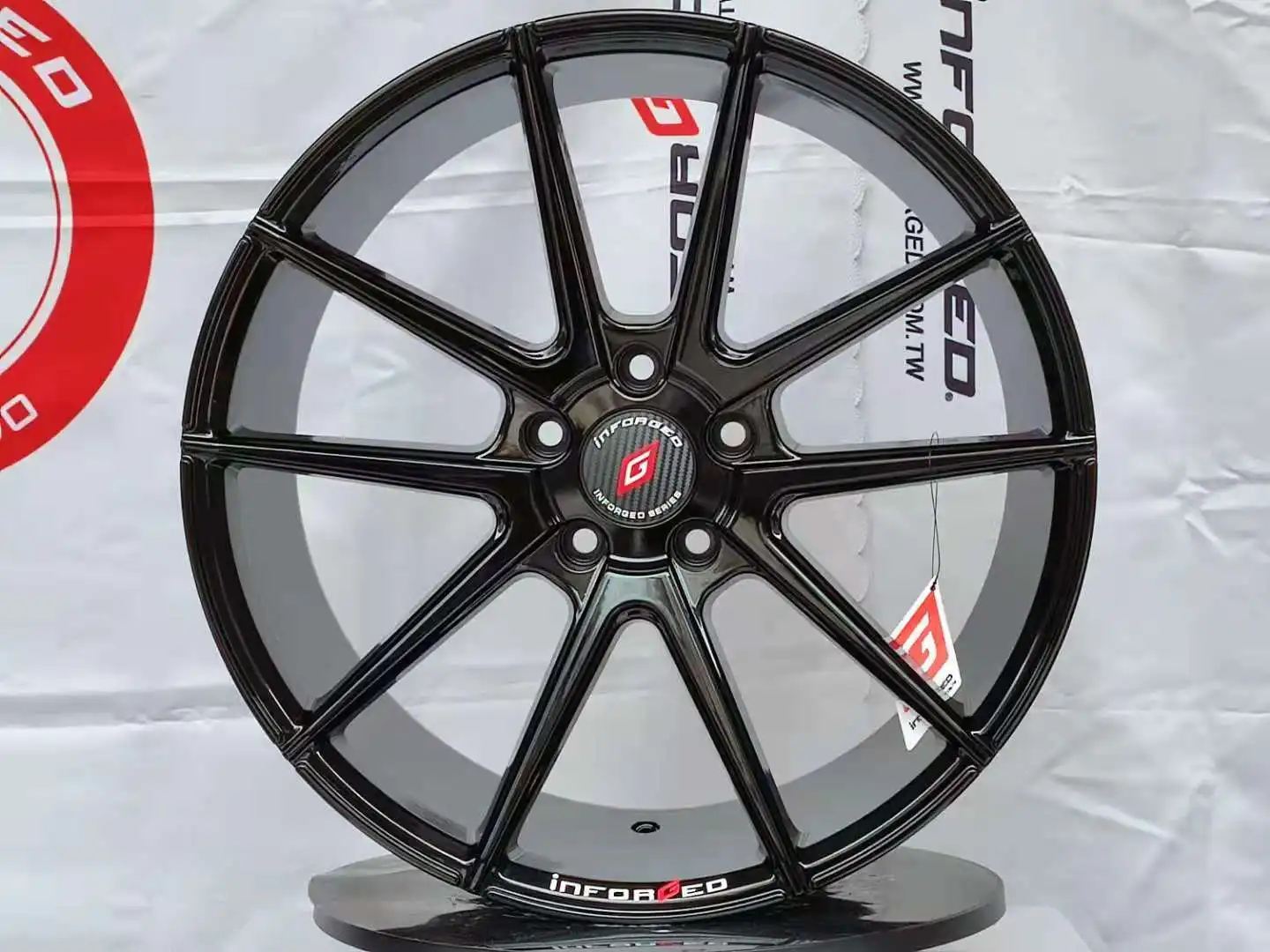 

Suitable for IFG4 wheel hub through hub, 18 inch 19 inch front and rear with lightweight wheels 5 * 112,114.3, 120