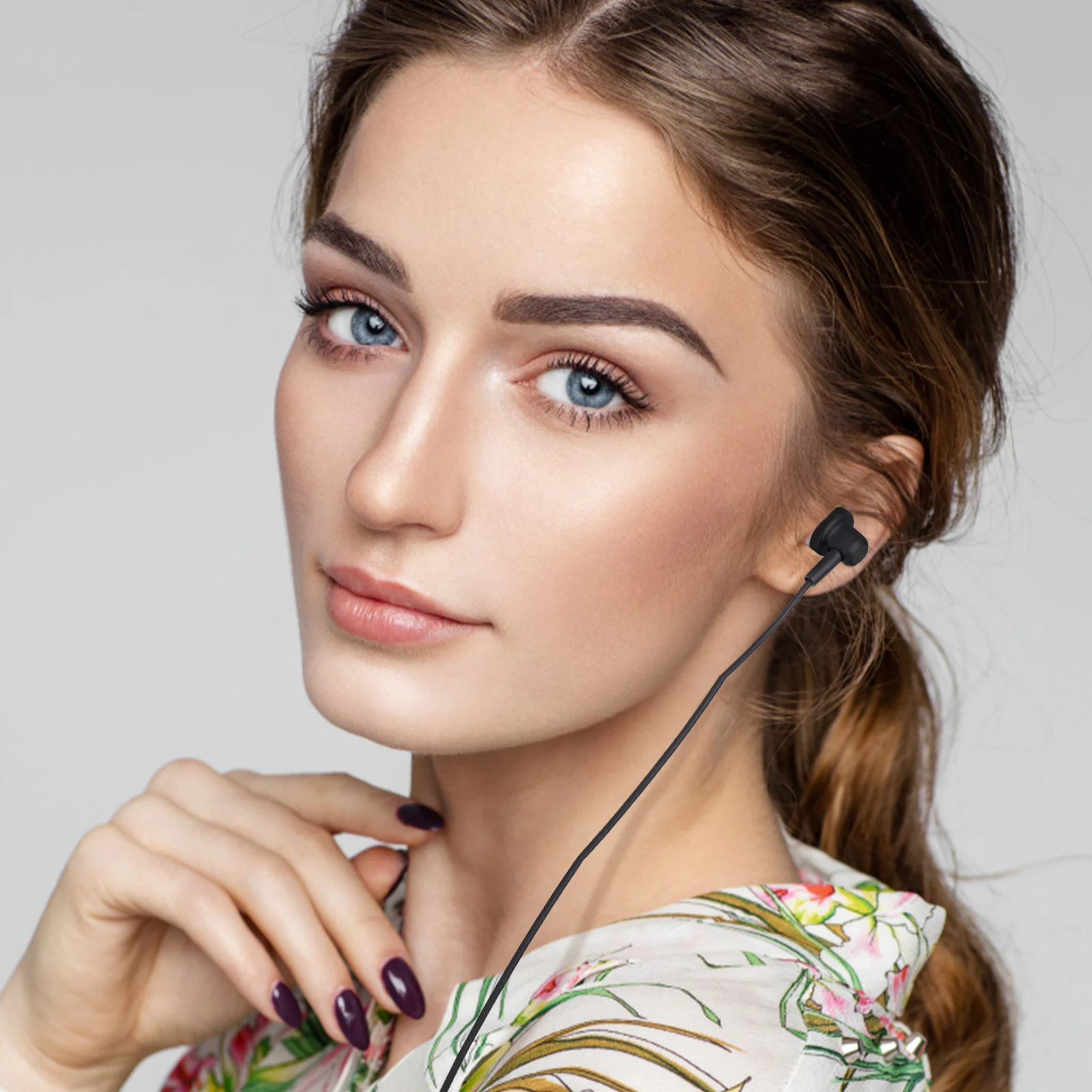 

Type C Earphones Wired Headphones Black 12mm Earbuds Microphone Volume Control Noise Cancelling Ergonomic for Work Travel