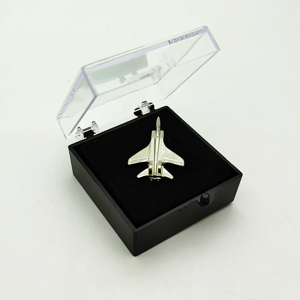 New Fighter Airbus Aviation Badge 30mm,suits plane gilded Pin