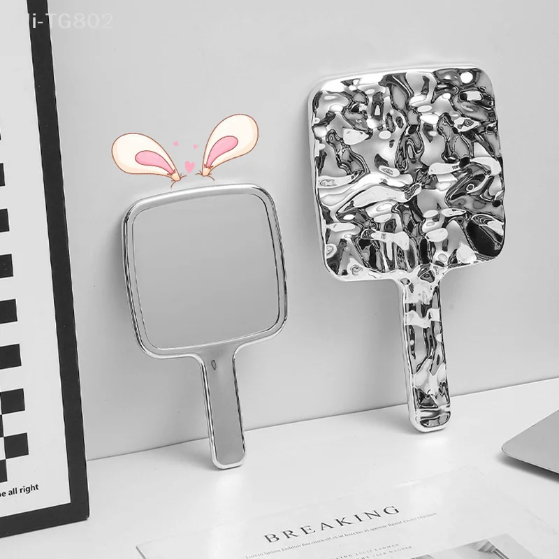 

Mini Liquid Shape Square Mirror Portable Hand-Held Desktop Cosmetic Makeup Mirror Retro Style Beauty Mirror Travel And Handbag