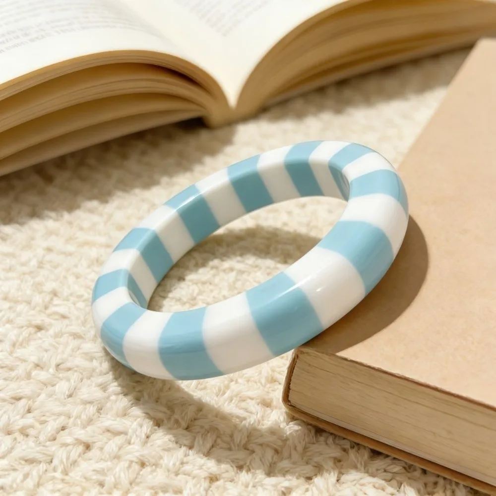 Boho Color-Blocked Resin Bracelet Striped Geometric Cuff Bracelet Stackable Jewelry Round Women Statement Bangle