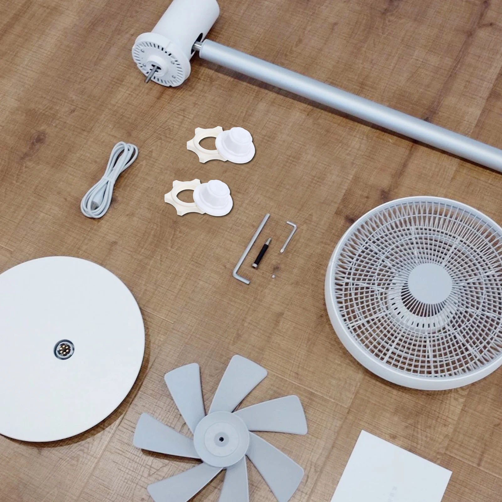 

1 set Fan Nut Covers Plastic Replacement Parts for Electric Fan White Durable Easy Installation Universal Accessories Fits