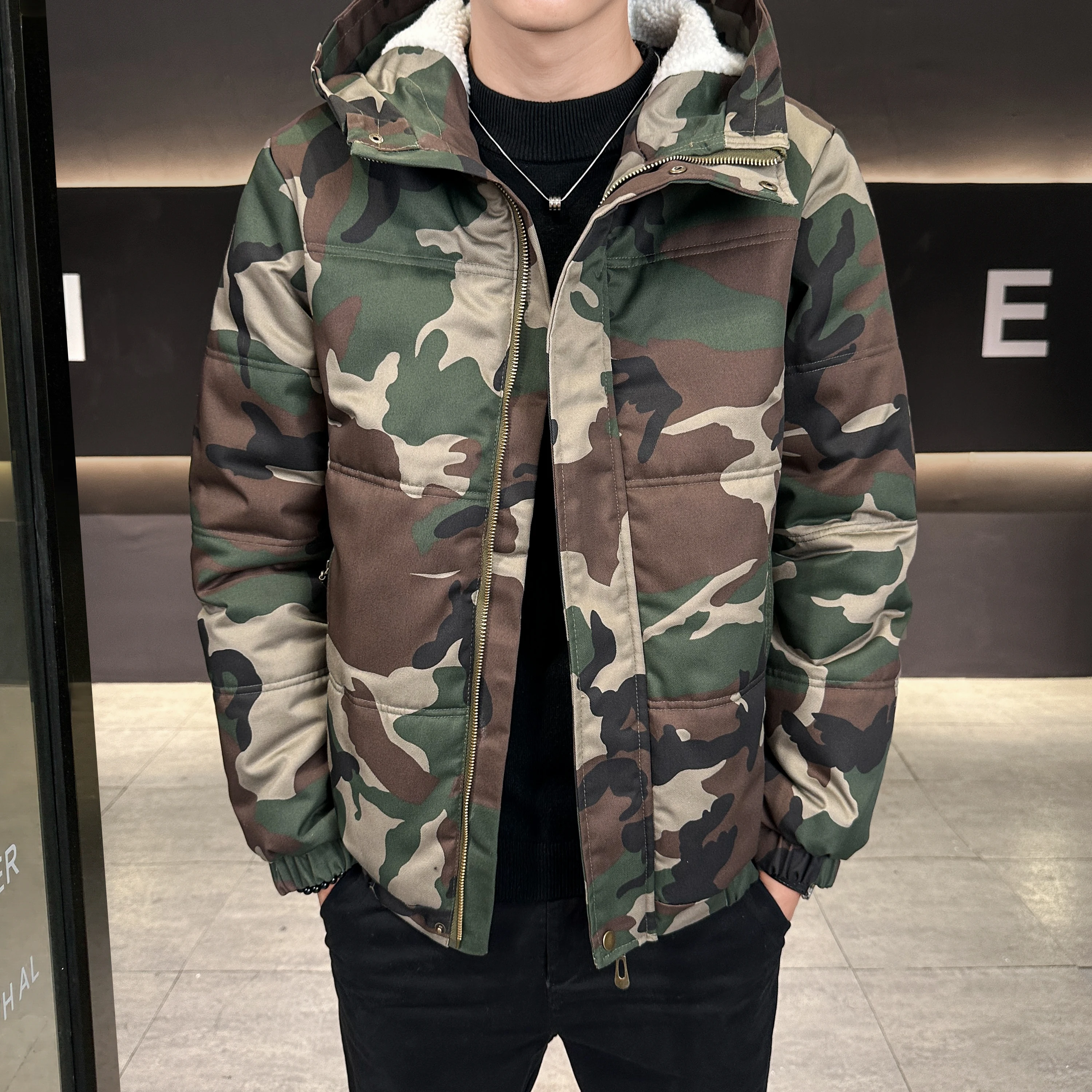 

Camouflage Sherpa Fleece Liner Hooded Jackets 2025 Winter Men's Warm Plush Coats Outwear Thicken Parkas High Street Top Clothing