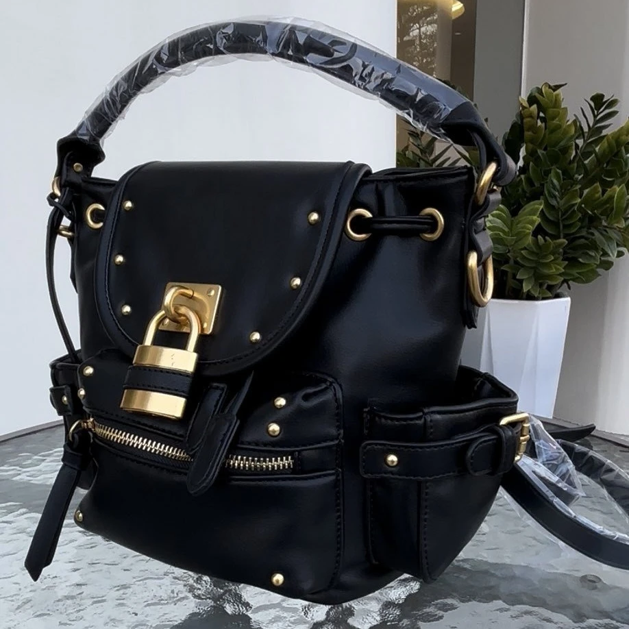 

Роскошный женский мини-рюкзак в английском стиле, дизайнерская сумка из искусственной кожи с заклепками и замком, наплечная сумка с несколькими карманами, новинка 2026 года