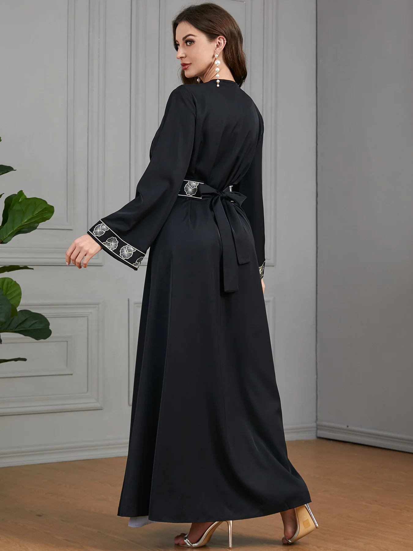 Eid Muslim Women 2-częściowe zestawy Otwarte sukienki z haftem Abaya Szarfy Jalabiya Vestidos Arabska szata Ramadan Maroko Dubaj Kaftan