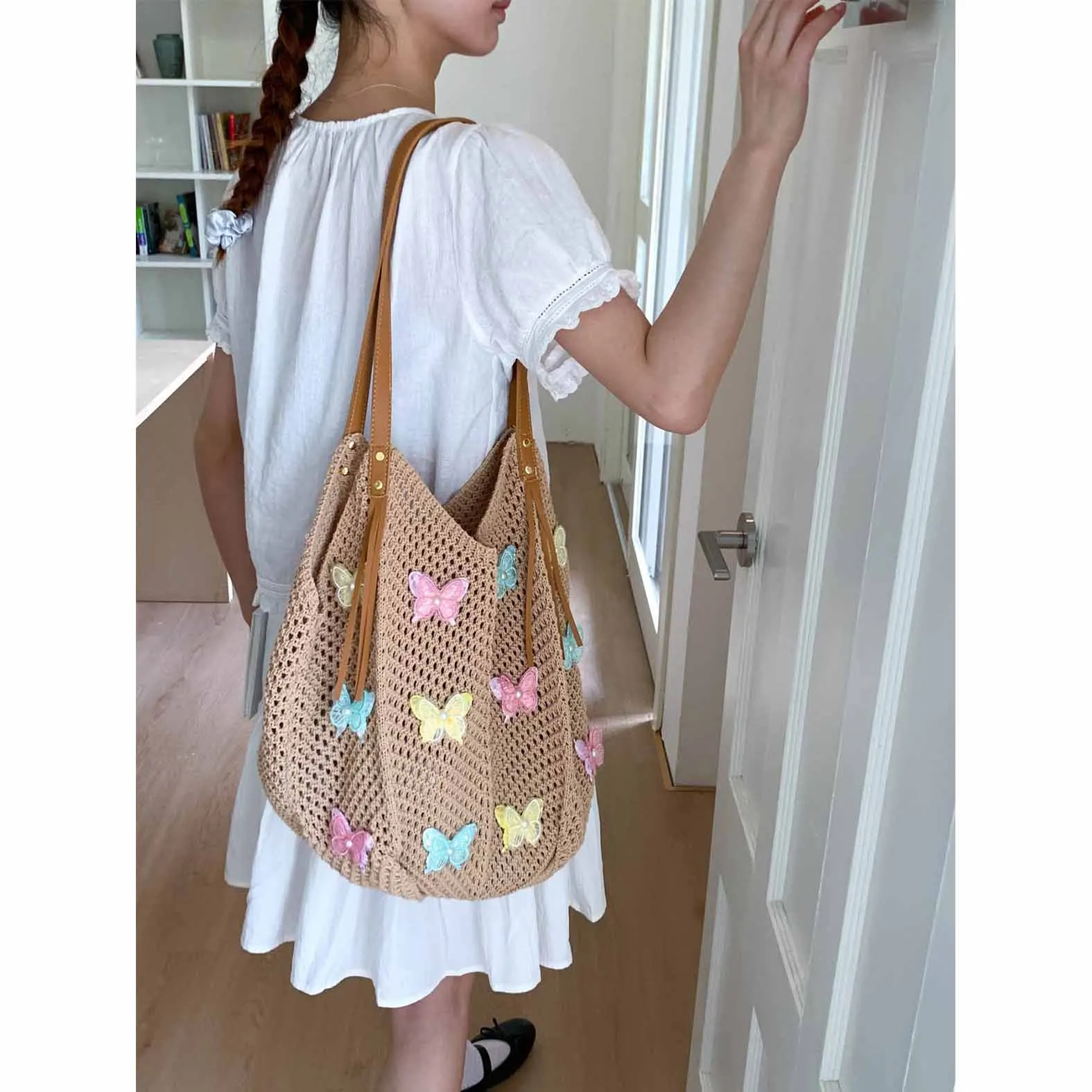 Lazy style knitted bag women's 2025 new popular fashion vacation shoulder bag large capacity commuter tote bag