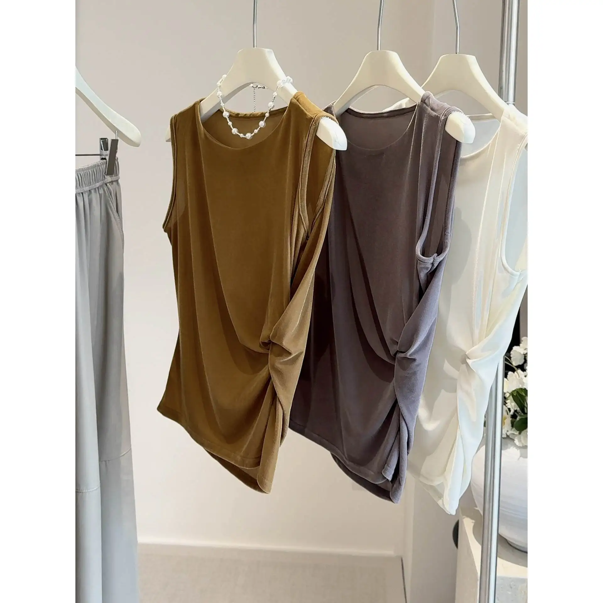 NVYAN جولة Ne Svel المخملية سترة الجانب عقدة اللون أوائل الخريف المرأة الجديدة عارضة Sle Faion تي شيرت