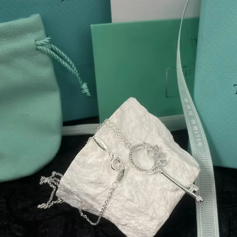 

2026New 925 Sterling Silver Necklace Key Heart Pendant for Women Engagement Party Jewelry Gift