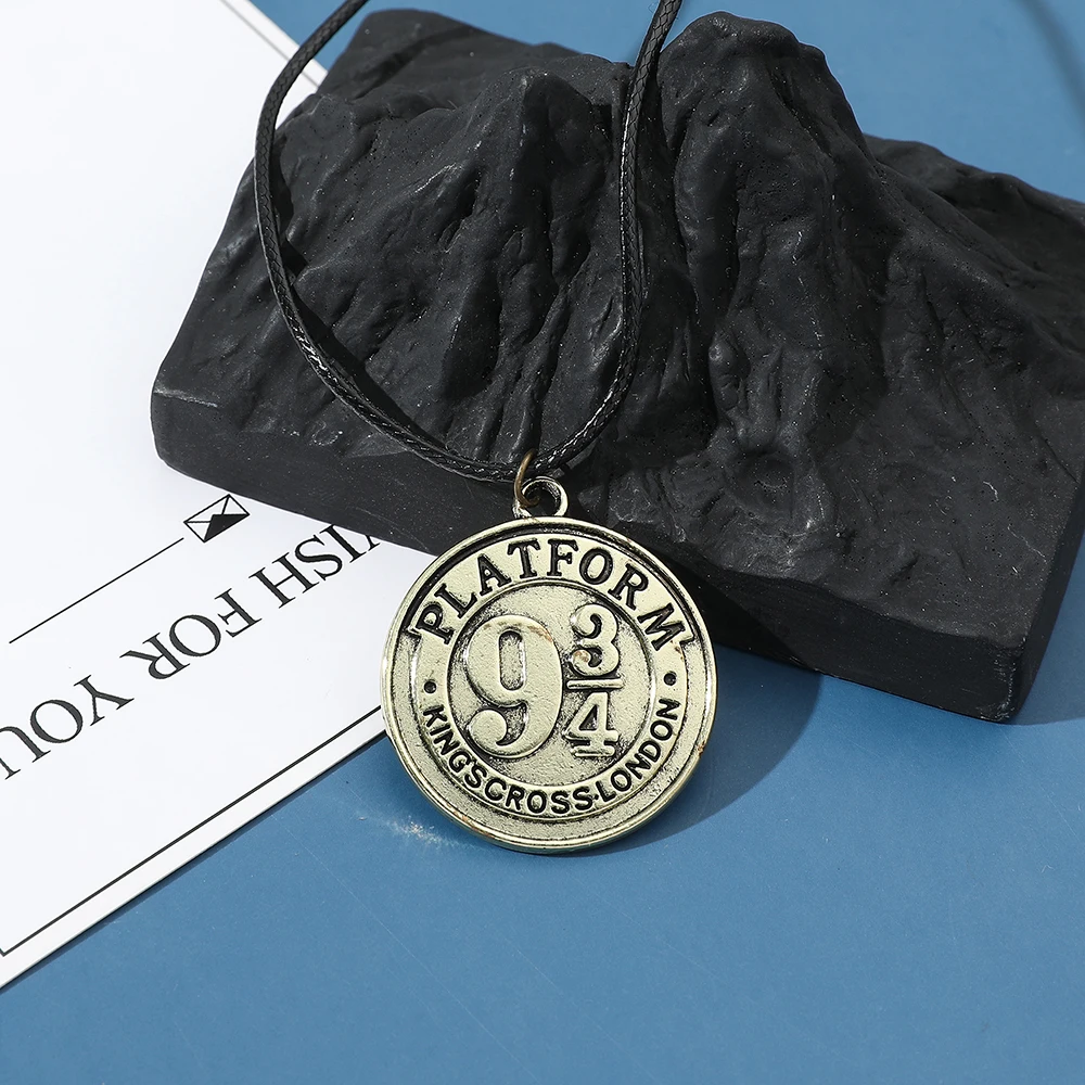 Винтажный-круглый-кулон-монета-на-цепочке-персонализированный-модный-с-веревочной-цепочкой-для-мужской-одежды-в-стиле-панк-аксессуар-подарок