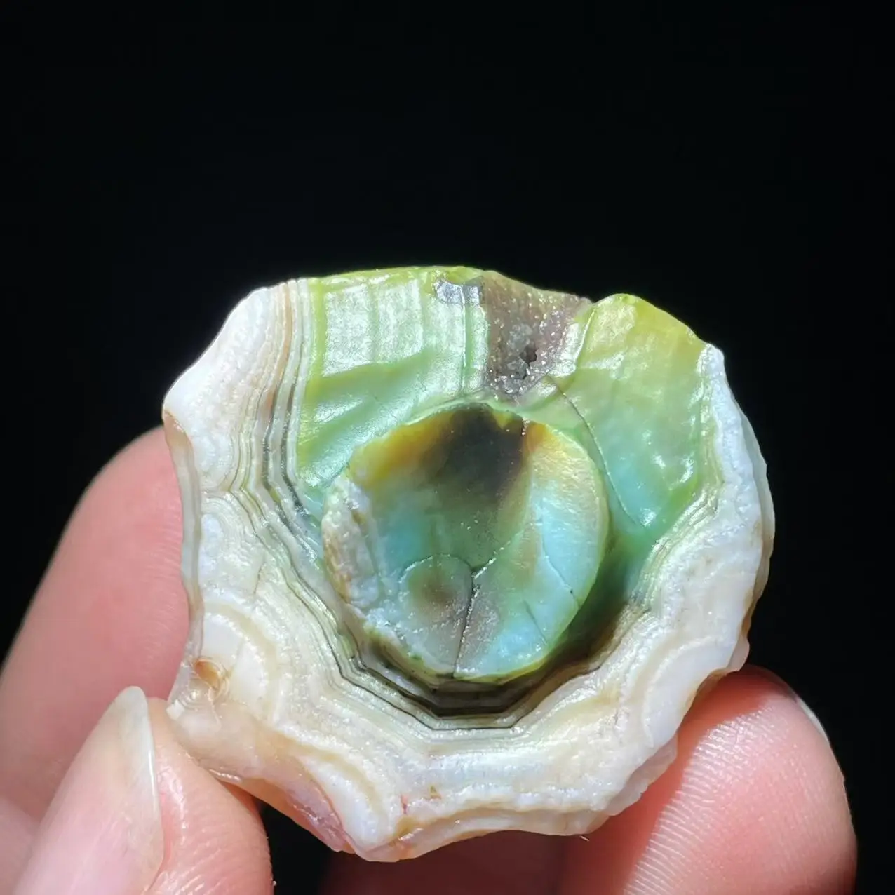 New 100% natural Gobi agate eye agate quartz raw stone home decoration ornaments healing crystals from Madagascar