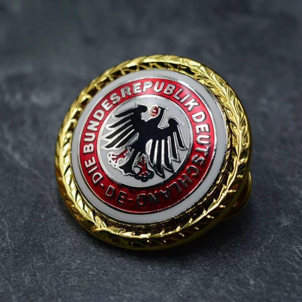 1pc European Eagle Medal German Federal Republic Pins Butterfly Buckle Badges Decoration Crafts