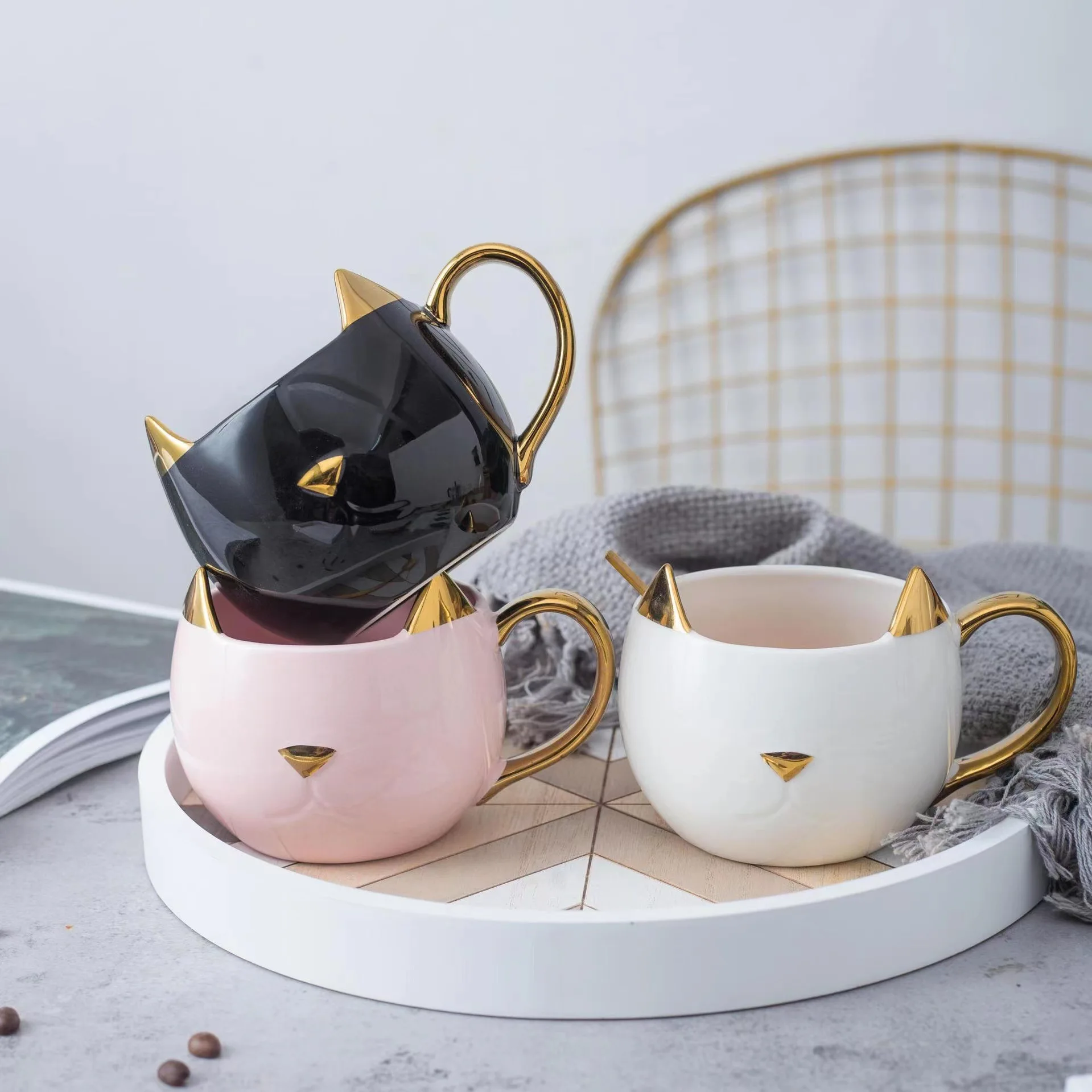 

3D Cat Ears Ceramic Mug 301-400ml European Creative Cat Bottle Chromatic Colour Cat Couple's Tumbler Gift Cup