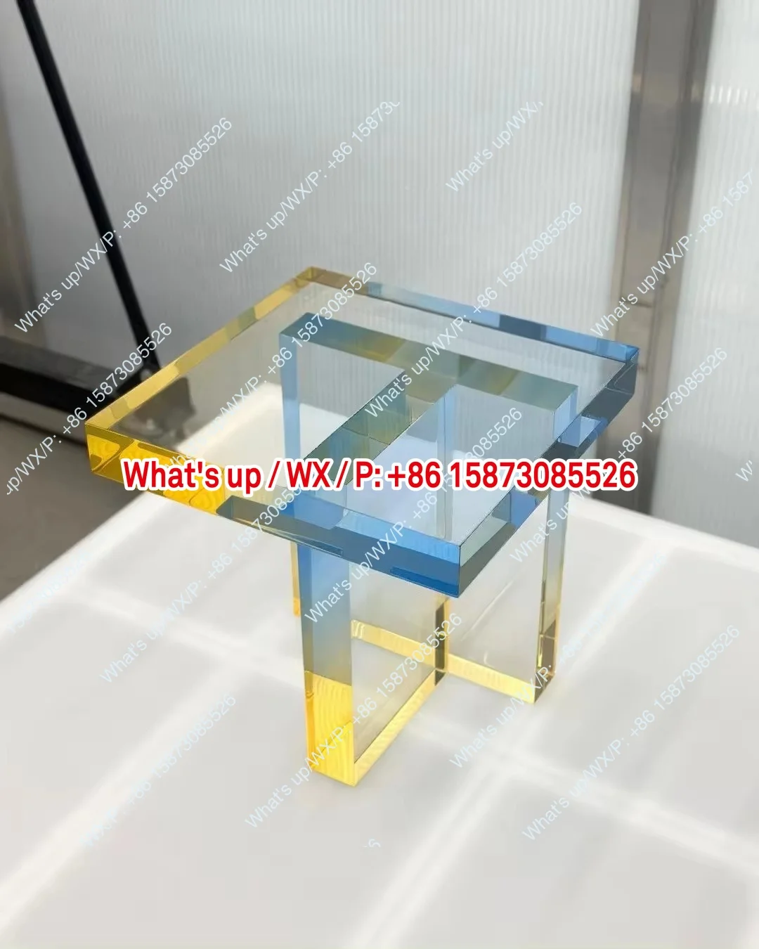 เหมาะสำหรับ: โต๊ะกาแฟสีน้ำเงินไล่เฉดแบบนอร์ดิก ห้องนั่งเล่นทันสมัย ทรงสี่เหลี่ยมเรียบง่าย พร้อมอุปกรณ์เสริมใหม่